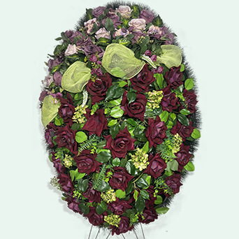 Венок из искусственных цветов